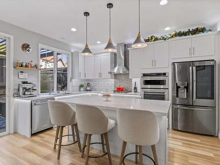 7238 Basking Ridge Ave — Photo 6