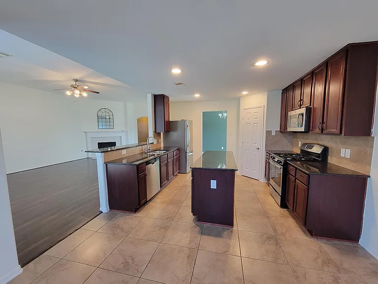 13903 Bellows Gate Ct — Photo 11