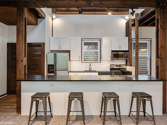 Open Kitchen