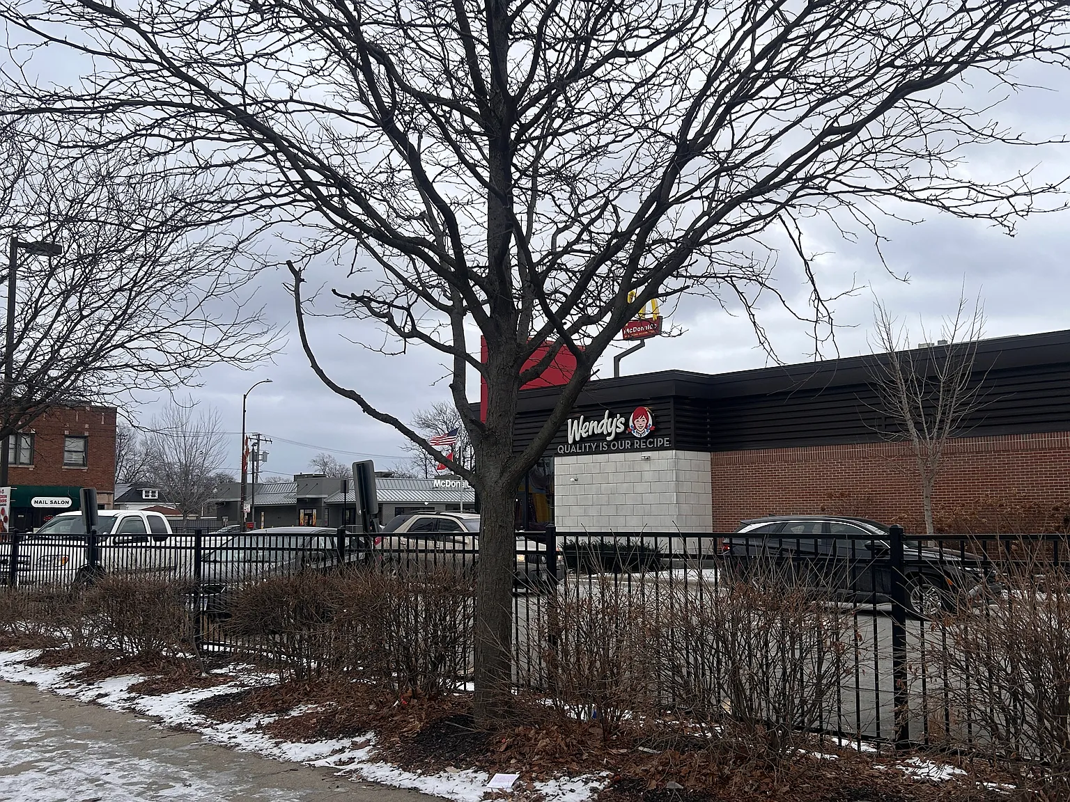 3 bed, 1100 sqft, $2,000 — Photo 4