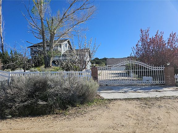 2nd image of 2831 Cygnet Rd