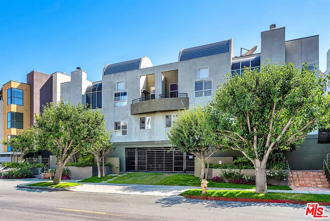 2 bed, 2.5 bath, 1709 sqft, $6,200 — Photo 1