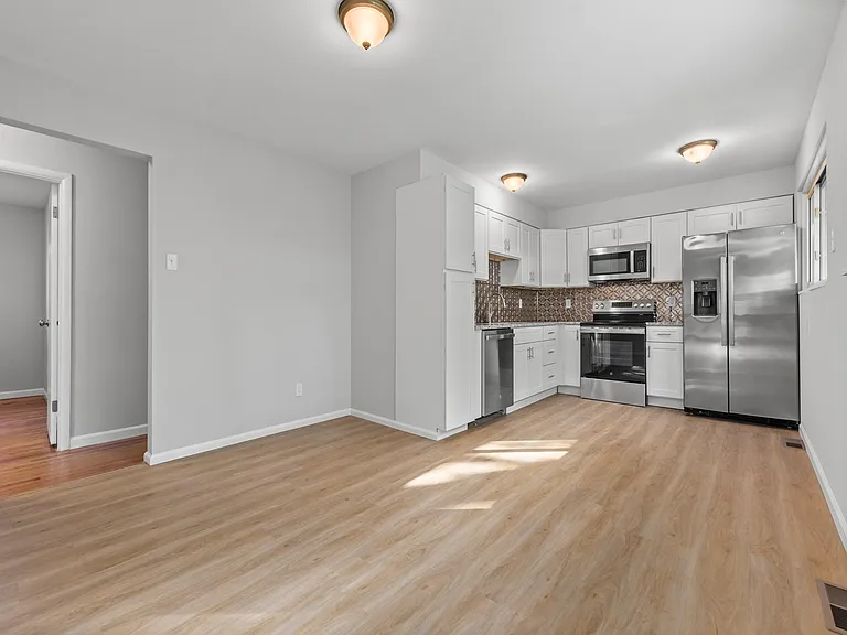 545 Patterson Ln — Photo 8