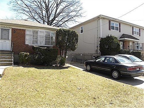2nd image of 17918 Baisley Blvd