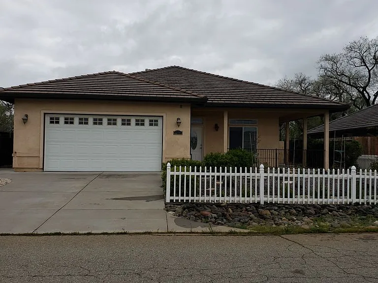 22351 Edgewater Dr — Photo 15