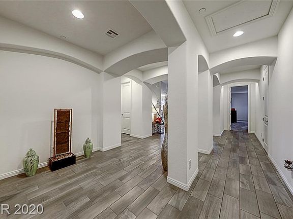 4th image of 1128 Barby Springs Ave