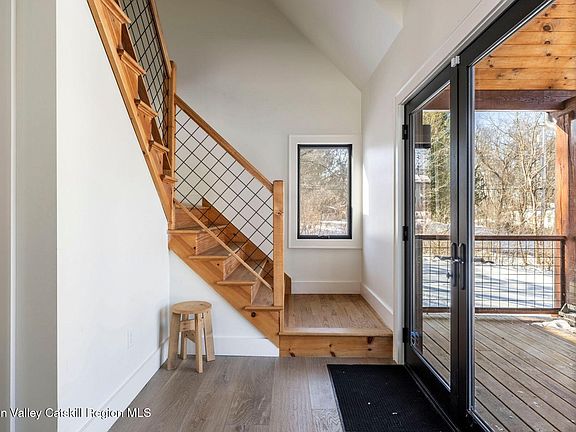 5th image of 45 Shivertown Road