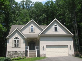 544 Edward Dr, Daniels, WV