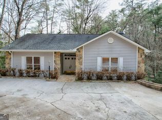 5737 Crow Creek Rd, Lakemont, GA 30552