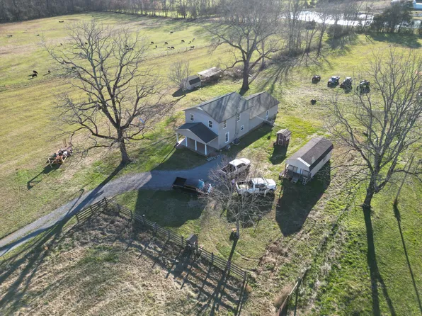393 Mason Rd, Elora, TN 37328