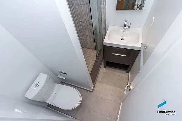 Rented by FirstService Realty (legacy) | media 25