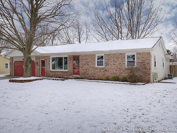 3rd image of 1679 Honeybrook Dr