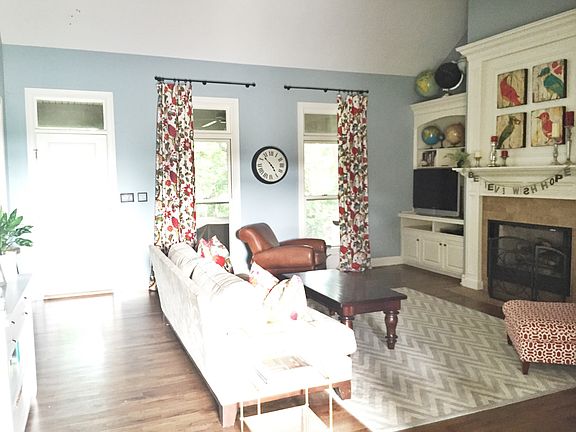 3rd image of 3600 Amherst Ave