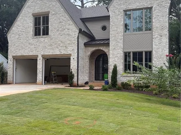 1228 Kingsley Cir, Atlanta, GA 30324