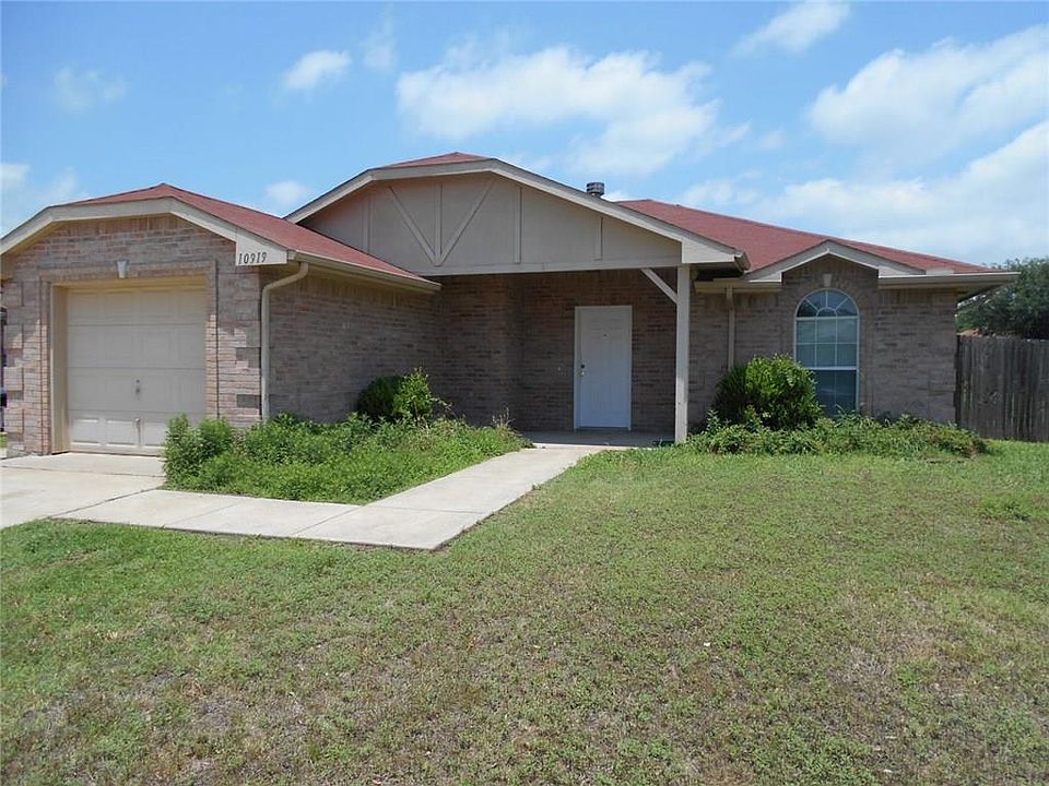 2nd image of 10919 Vaquero Dr