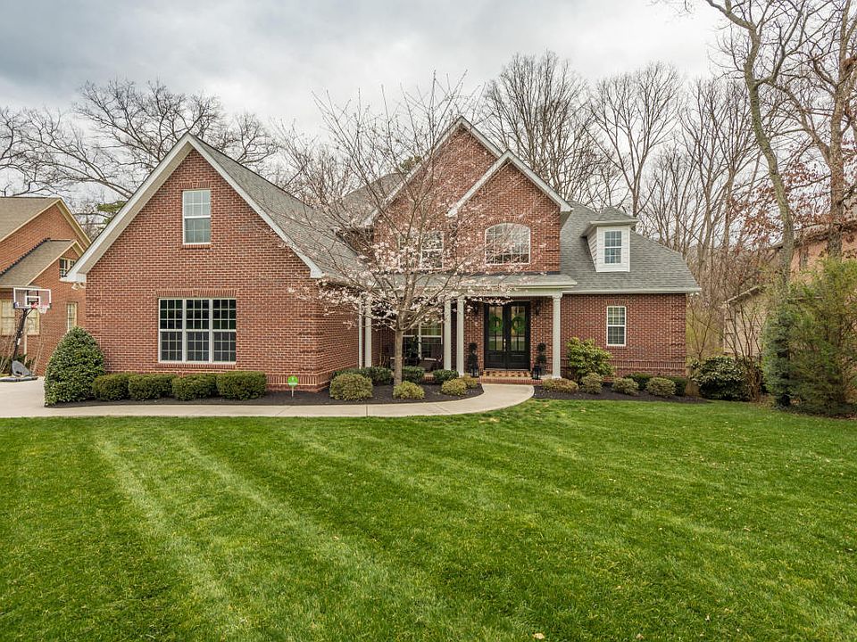 1st image of 1544 Botsford Dr