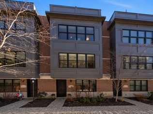 312 E Cullerton St #C, Chicago, IL