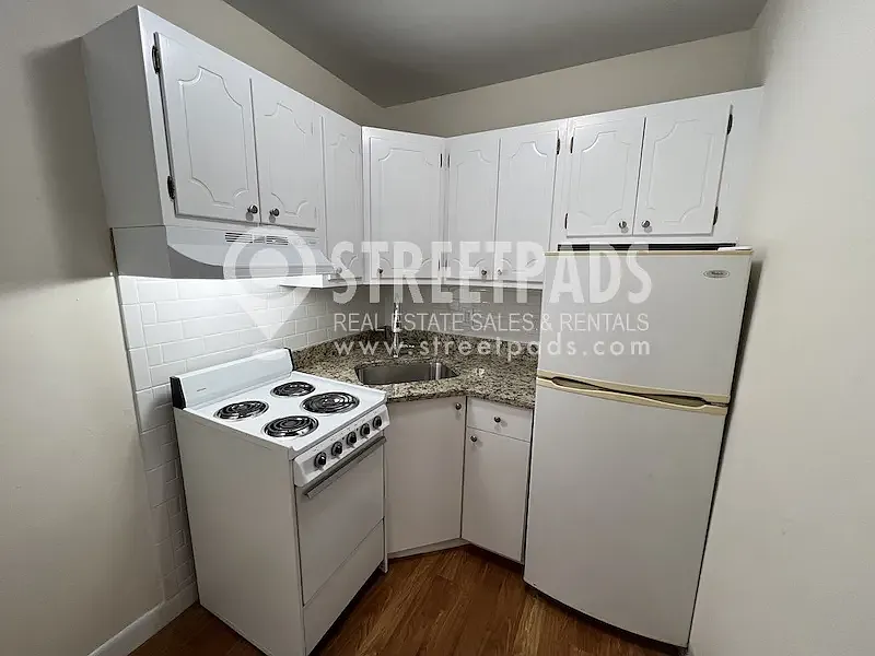 60 Brighton Ave #212