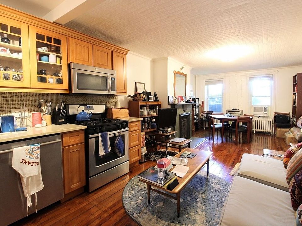 1st image of 50A Windsor Pl #1