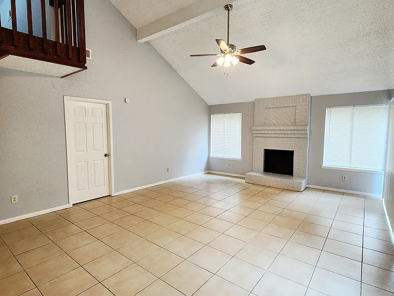 11411 Pagoda Dr — Photo 6