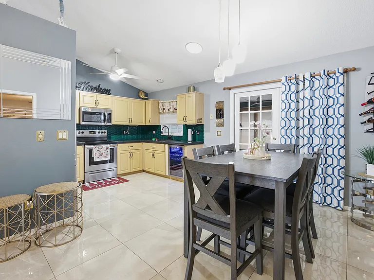7770 SW 63rd Avenue Rd — Photo 12