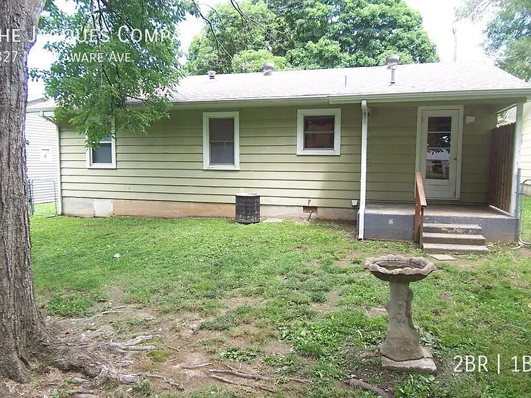 2327 N Delaware Ave — Photo 2
