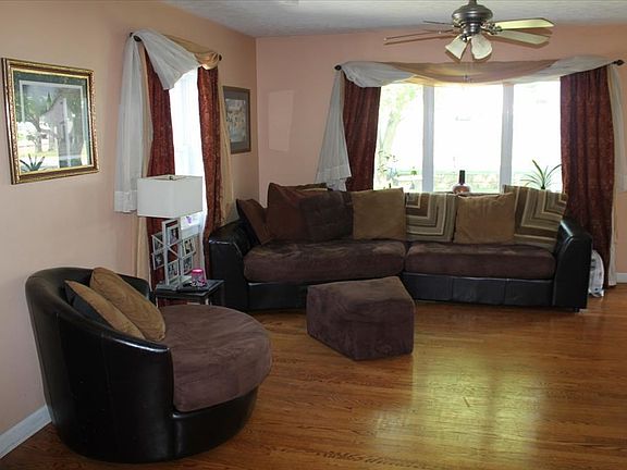 4th image of 109 Graceland Cir