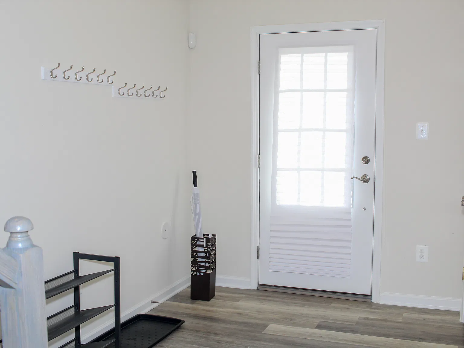 4 bed, 3.5 bath, 1900 sqft, $3,450 — Photo 3