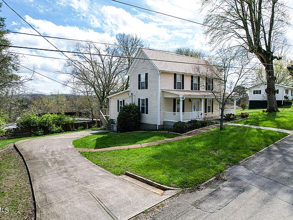 3rd image of 303 W 6th North St