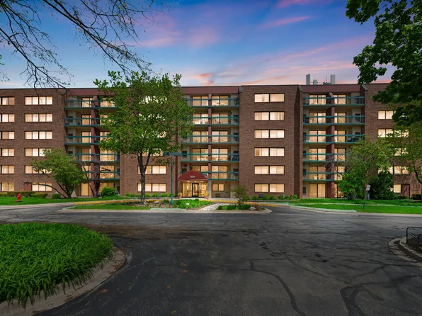 1840 Huntington Blvd APT 203, Hoffman Estates, IL 60169