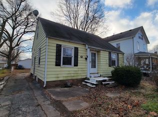 904 Bryn Mawr Blvd, Springfield, IL 62703