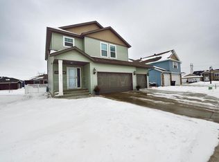4711 54th St S, Fargo, ND 58104