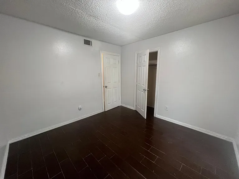 6004 Pinto Cir — Photo 18