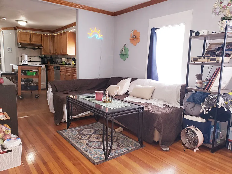 29 Linden St — Photo 11