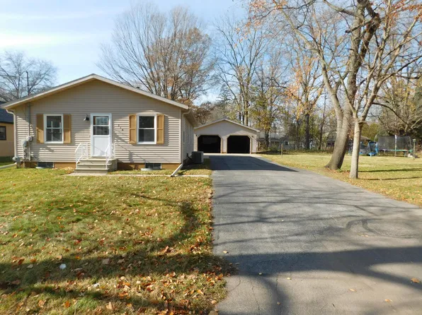 316 S Van Buren St, Paw Paw, MI 49079