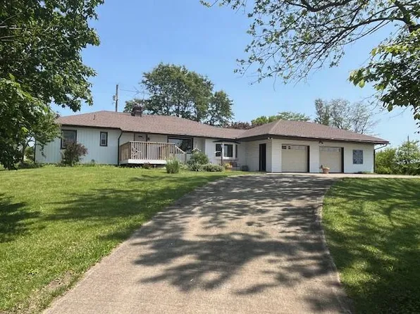 2480 Rock Mill Rd SW, Lancaster, OH 43130