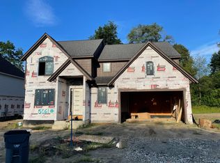 5061 Westminster Ave, Troy, MI