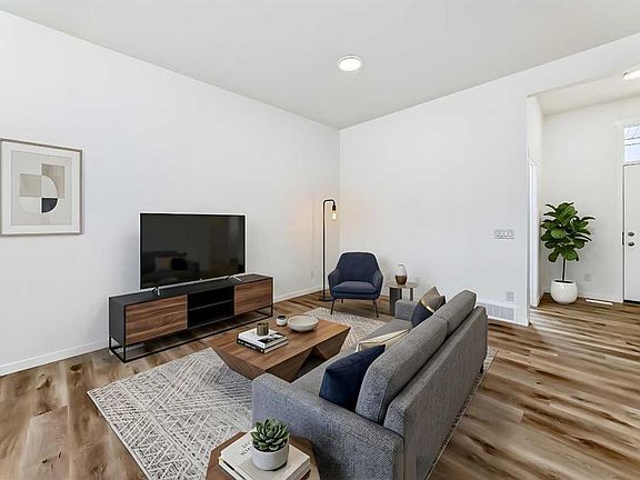 4th image of 36 W Mercado Rd SE