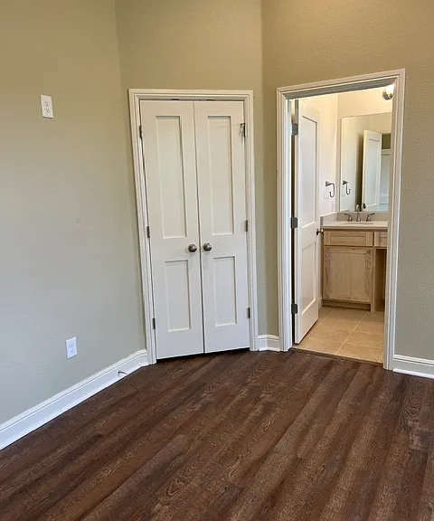 12600 Plassmeyer Pl — Photo 12