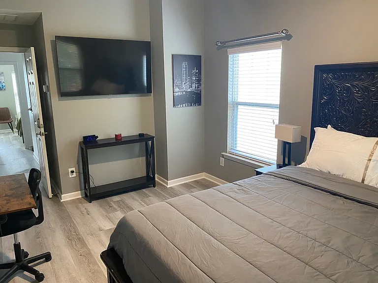 Primary Bedroom (Third Floor)