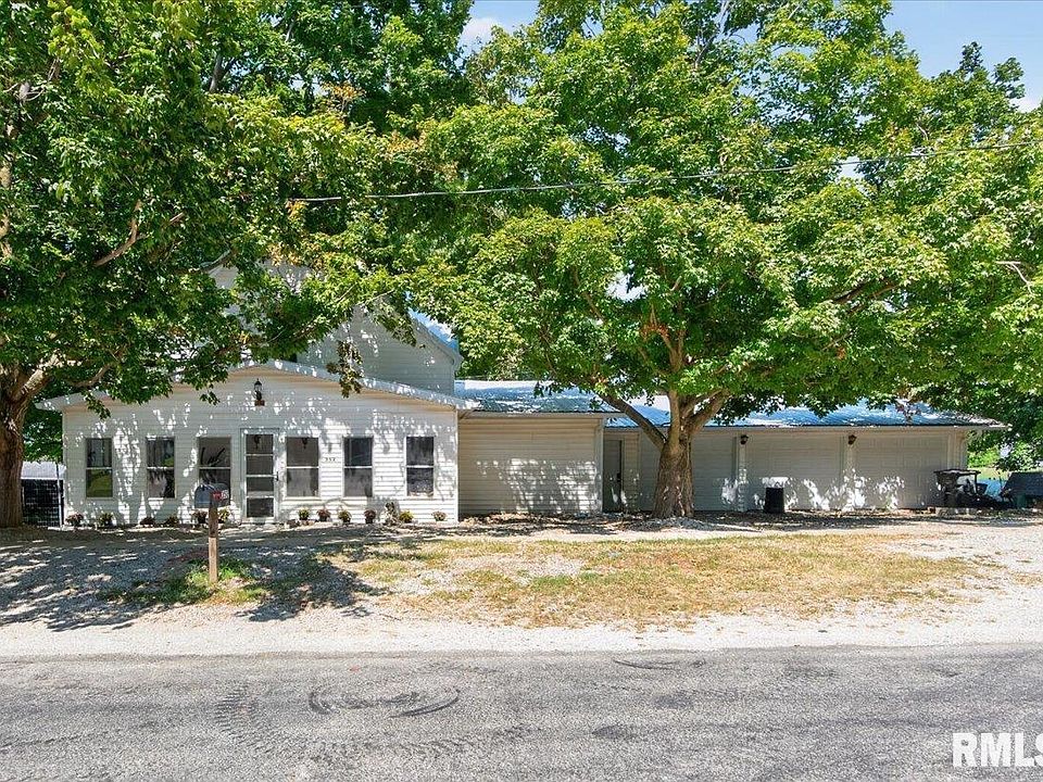1st image of 352 W Main St