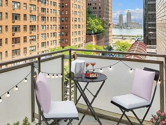 2nd image of 300 E 40th St APT 7C
