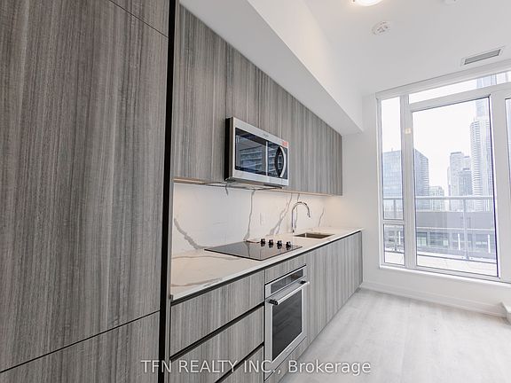4th image of 15 Richardson St #2116
