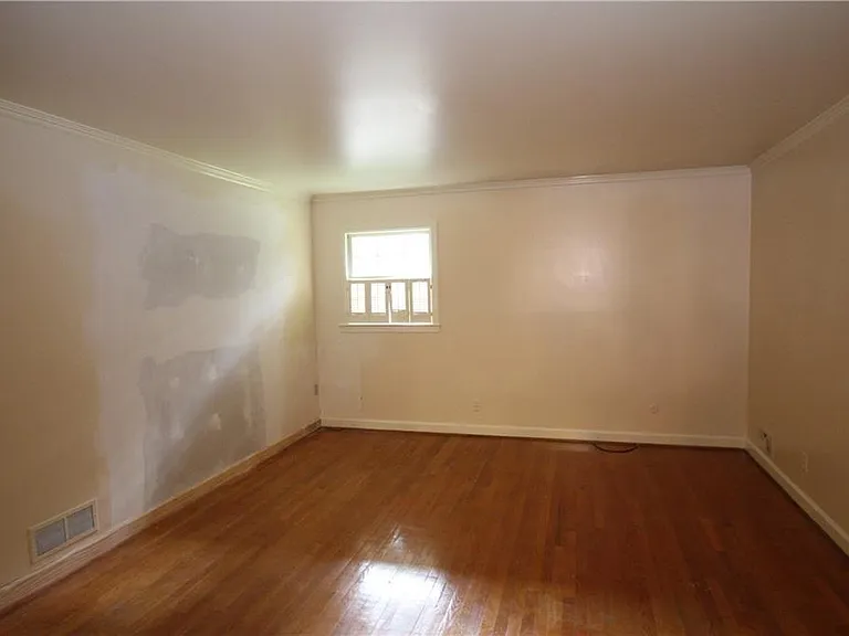 4690 Huntley Dr — Photo 13