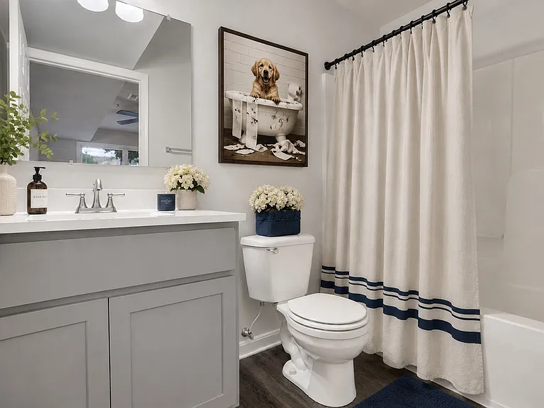 Cortland Apts. — Photo 7