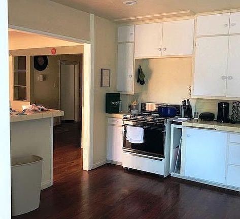4th image of 11042 La Maida St