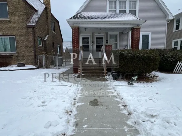 1909 Thurston Ave, Racine, WI 53403