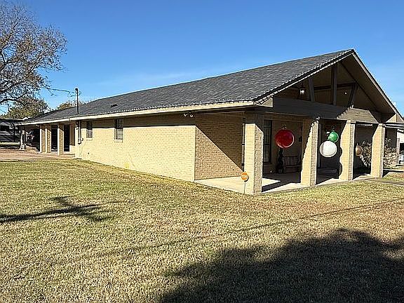 2nd image of 501 N Mount St