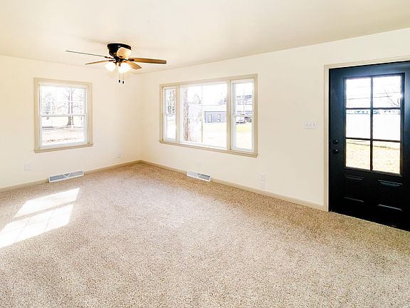 4th image of 1220 Lower New Harmony Rd