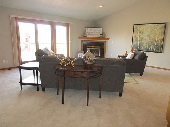 5th image of 9005 Lakeview Dr